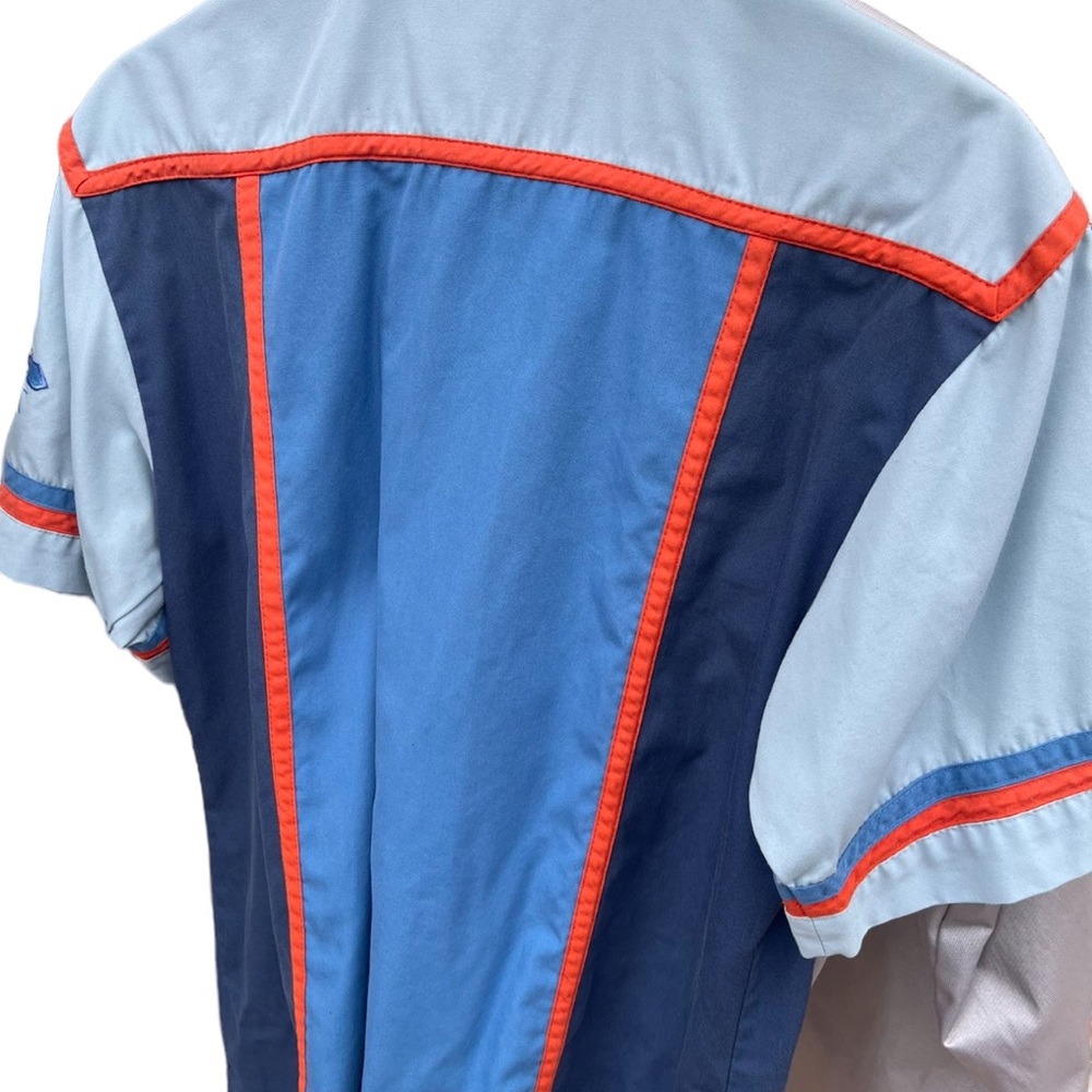 Disneyland tomorrow land cast shirt zip up  member S fit's like medium - Picture 5 of 8